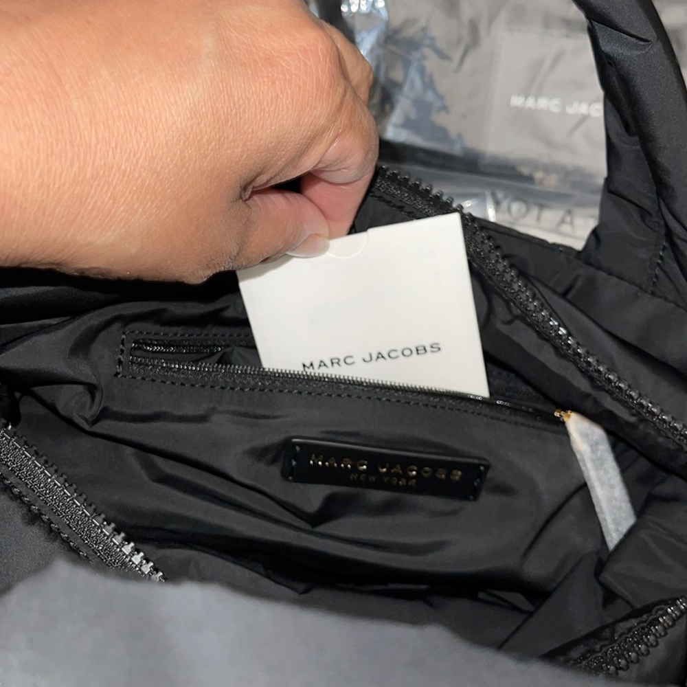 Marc Jacobs nylon black mini tote adjustable strap to a bag NWT Beautiful bag - Picture 5 of 11